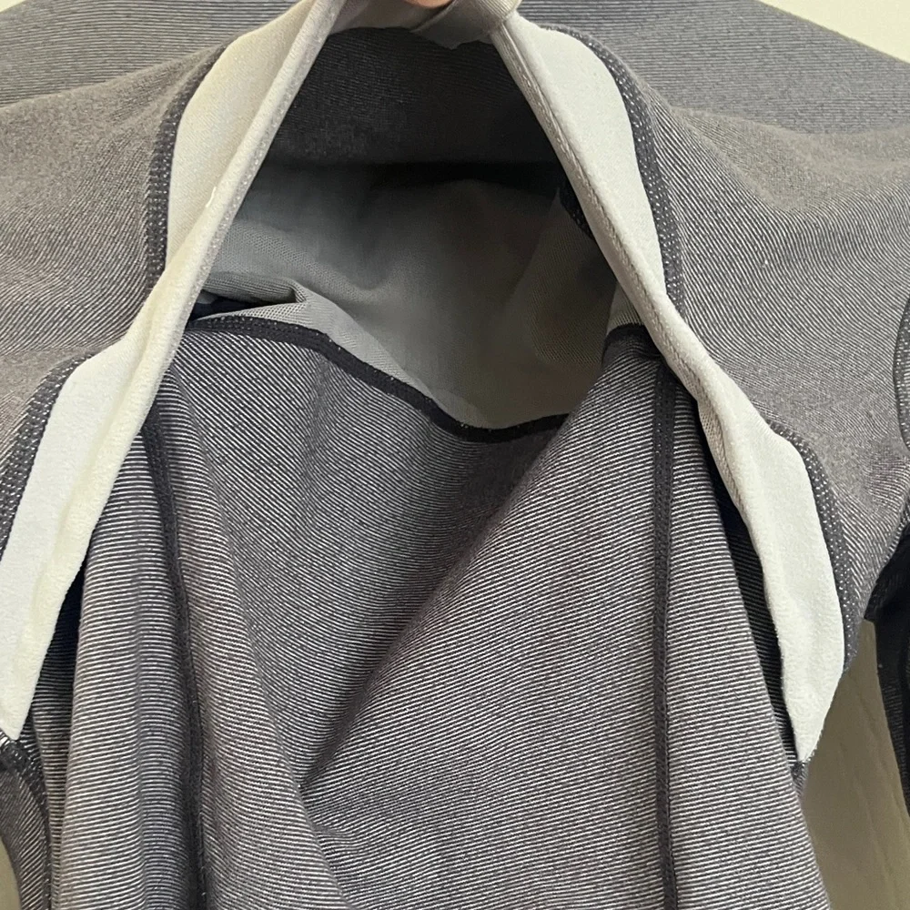 Lululemon Define Jacket Size 8 - Picture 9 of 10